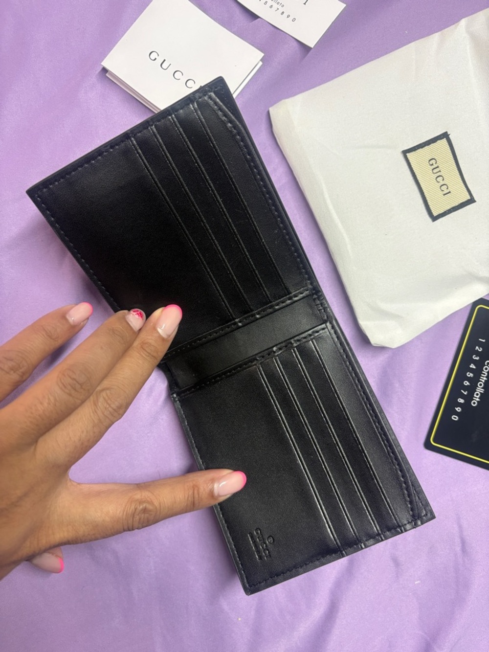 Gucci Black Embossed GG Leather Wallet - Picture 4 of 6